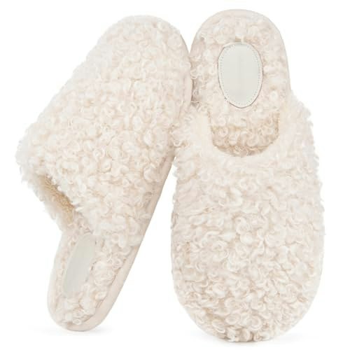 Snug Leaves Women's Scuff Slippers: $16.24