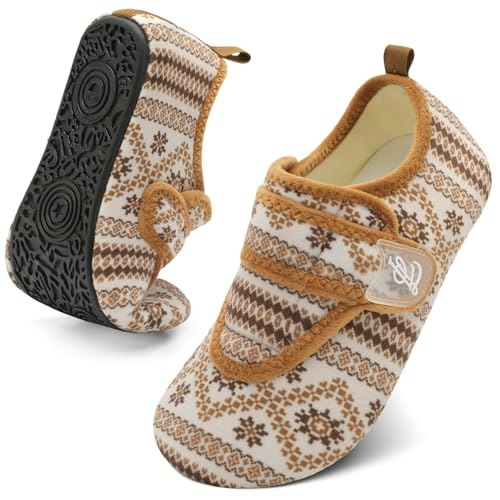 Leisfit Wide Toe Box House Slippers: $15.99