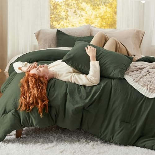 Bedsure 3-Piece Full Comforter Set: $43.69 Bedsure 3-Piece Full Comforter Set: $43.69