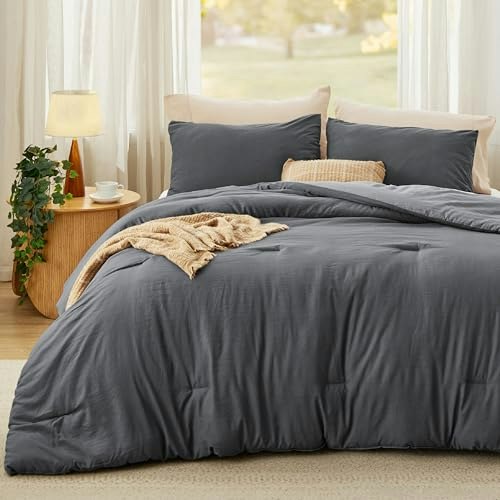Bedsure 3-Piece Full Comforter Set: $43.69