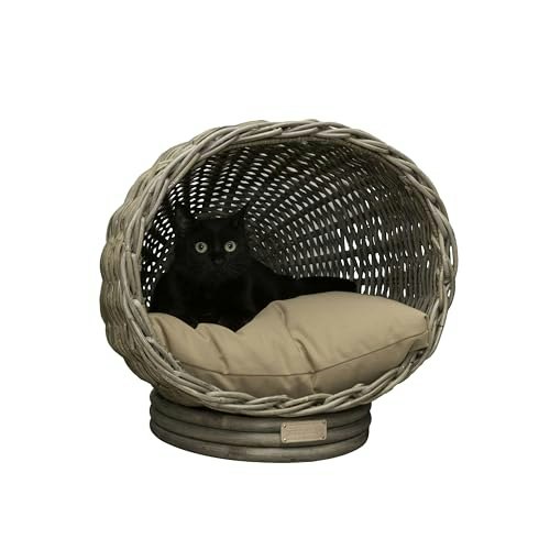 Licker Store 19.5" x 17" Handwoven Rattan Cat Bed: $80.27