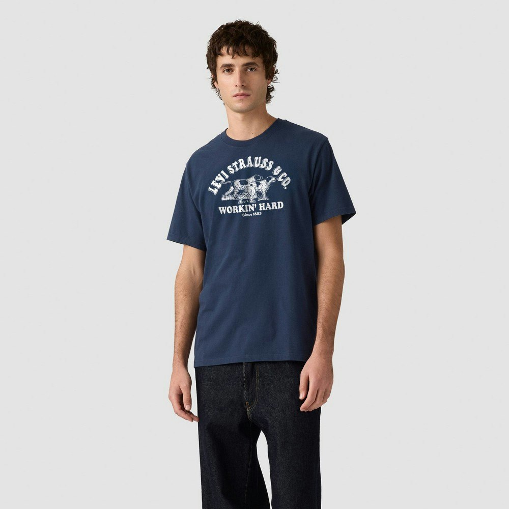 Levi's Men's Relaxed Fit Short Sleeve Dog Graphic T-Shirt: $19.99