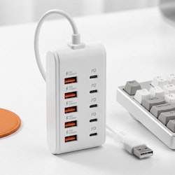 10-Port USB Hub for $4 + free shipping w/ $25