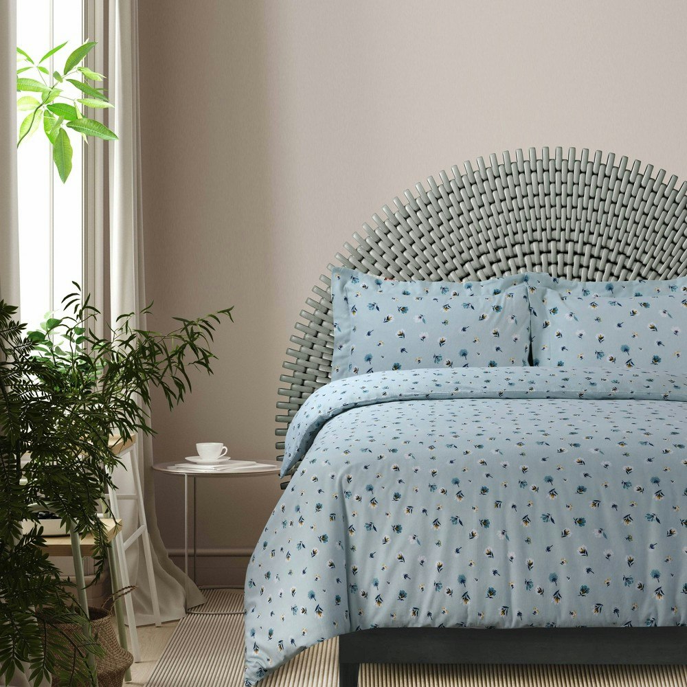 Tribeca Living Queen Floryn Printed Flannel Duvet Cover Set: $35.49 Tribeca Living Queen Floryn Printed Flannel Duvet Cover Set: $35.49