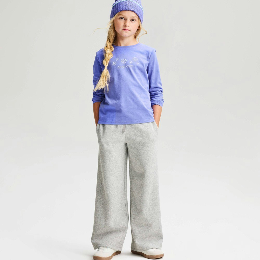 Cat & Jack Girls' Fleece Pull-On Wide Leg Sweatpants: $15