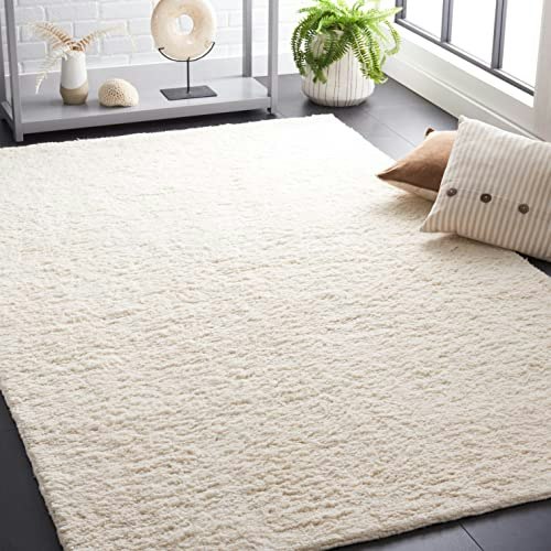 Safavieh Casablanca 6-Foot Square Wool Area Rug: $99.74