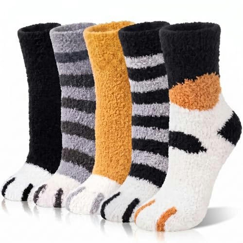 YSense Women's Fluffy Cat Paw Socks: $7.99 YSense Women's Fluffy Cat Paw Socks: $7.99