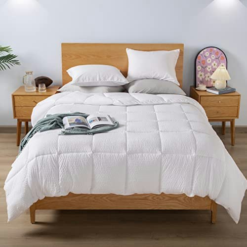 Kasentex Seersucker Twin Bedding Set: $20.53 Kasentex Seersucker Twin Bedding Set: $20.53