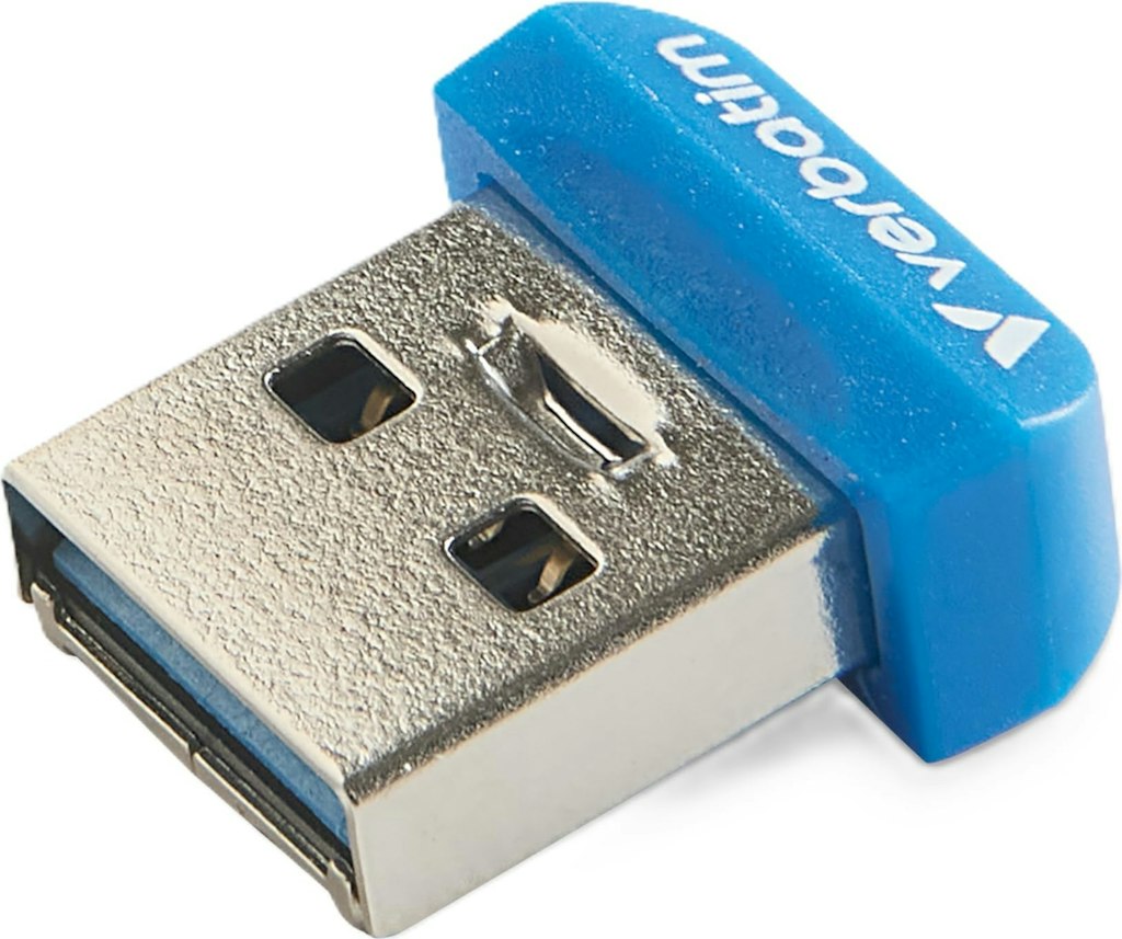 Verbatim Store 'n' Stay Nano 32GB USB 3.2 Flash Drive: $11