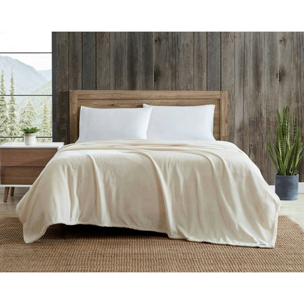 Eddie Bauer Full/Queen Ultra Soft Plush Bed Blanket: $47.99