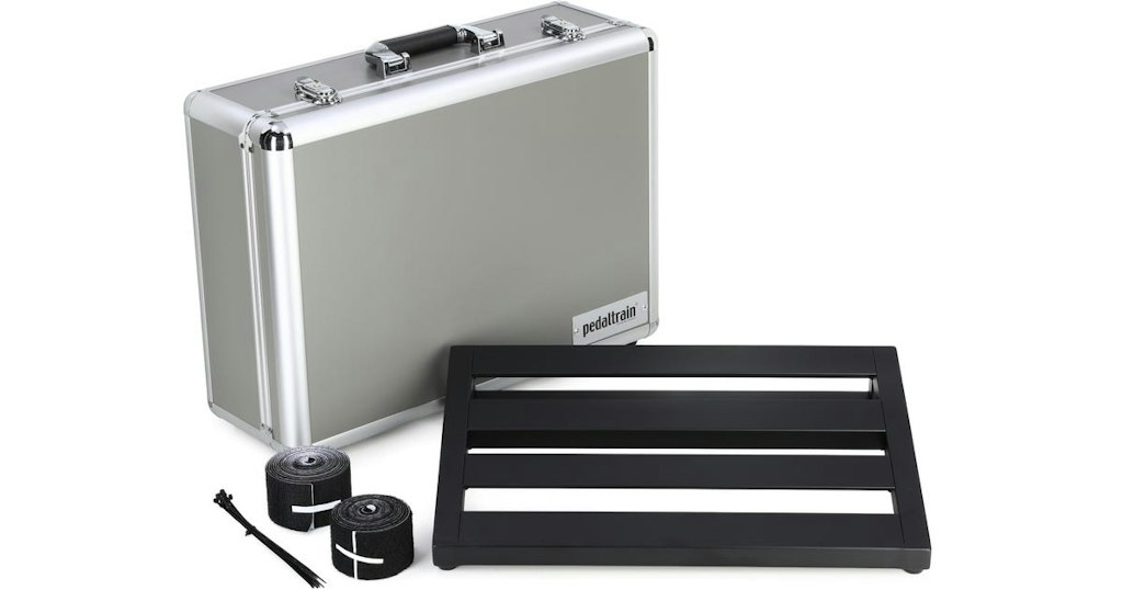 Pedaltrain Classic JR Pedalboard w/ Slim Line Hard Case: $150