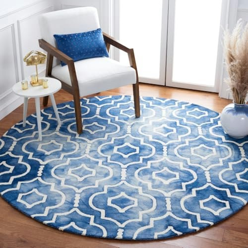 Safavieh Dip Dye 7-Foot Round Handmade Wool Area Rug: $149.99