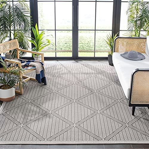 Safavieh Bermuda Collection 8' x 10' Washable Outdoor Rug: $90