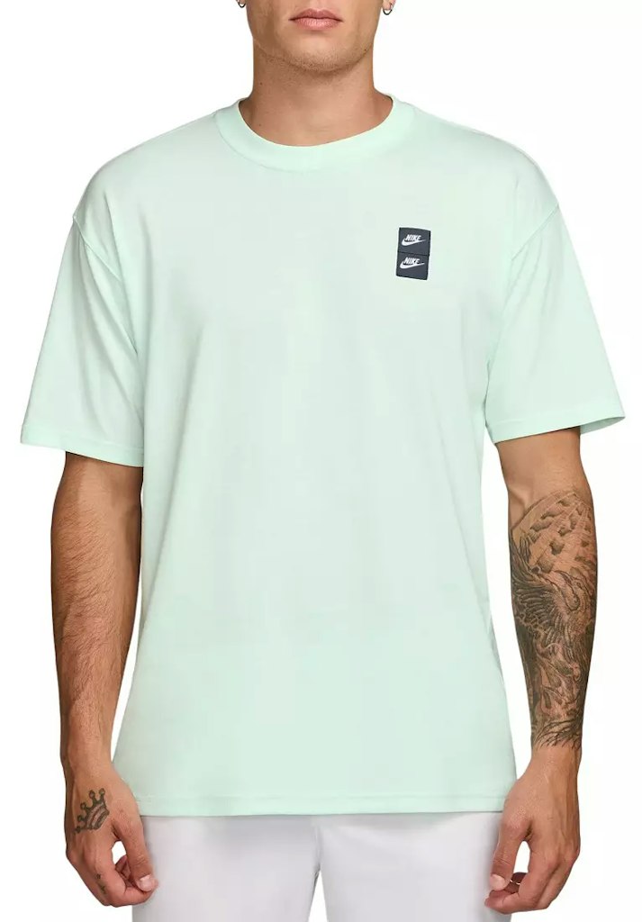 Nike Men's Double Stack Graphic Golf T-Shirt: $16