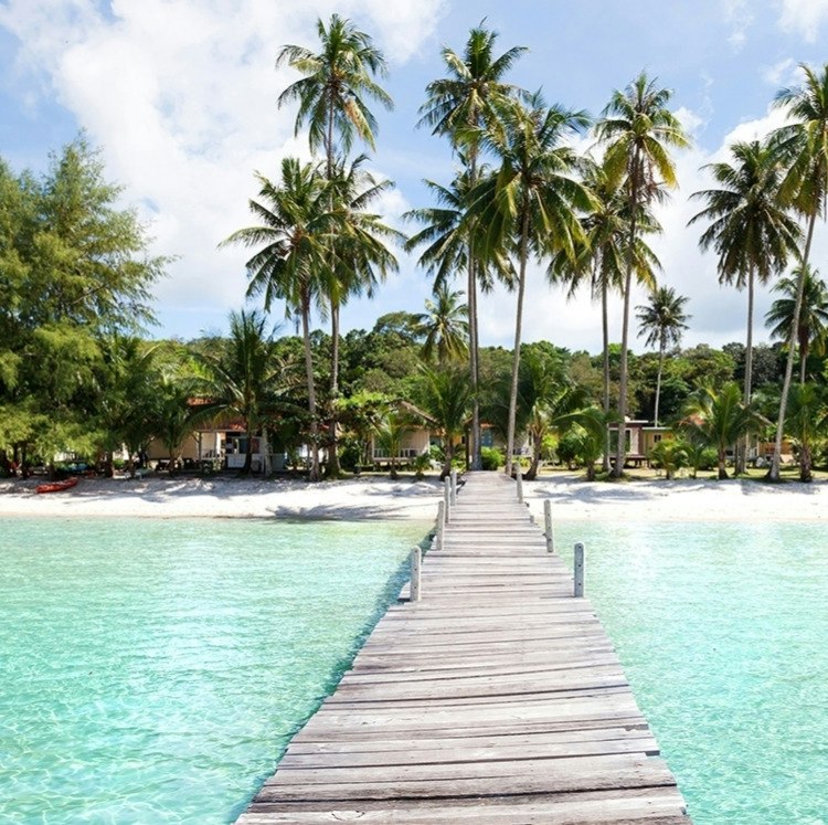 Holland America 10-Night Western Caribbean Cruise: From $1,498 for 2